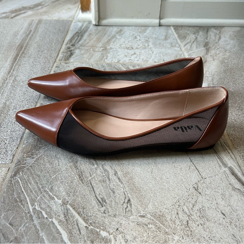 Vaila Linda Flats in Brown, Size 11 - Picture 3 of 12